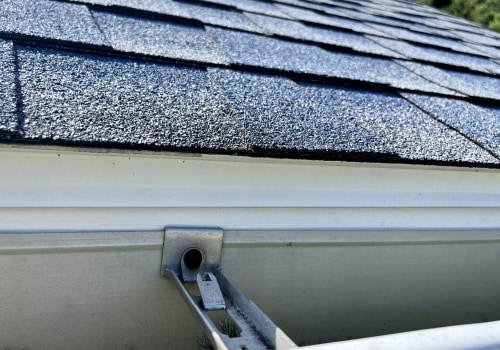 Should there be a gap between the roof and the gutter?